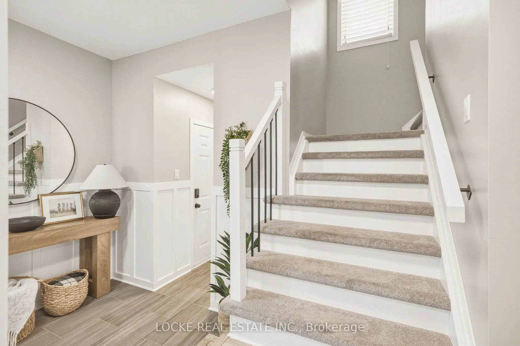 2174 Saturn Crescent