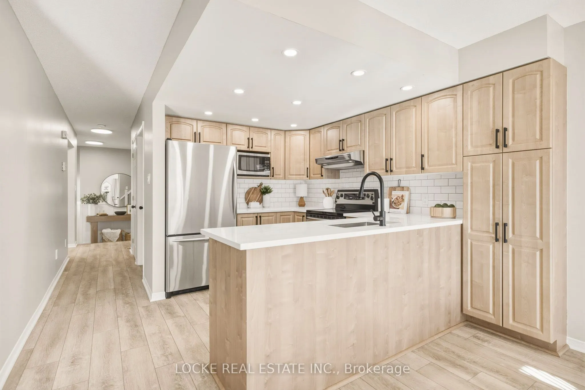 2174 Saturn Crescent