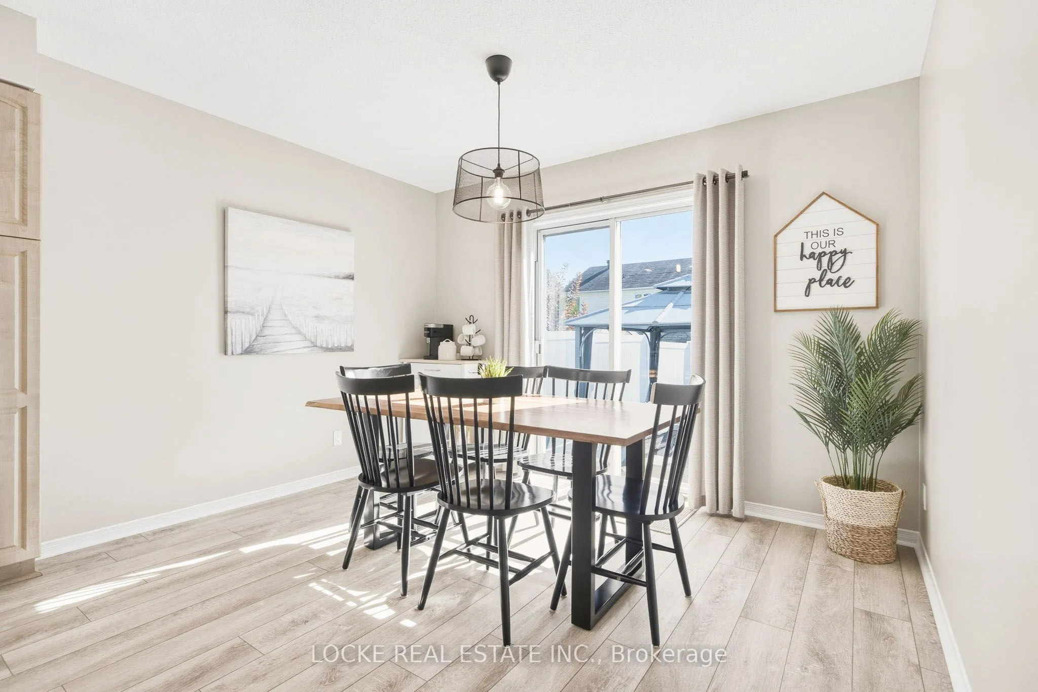 2174 Saturn Crescent