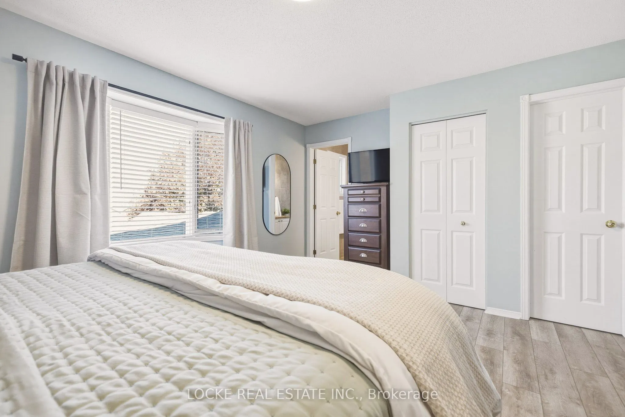 2174 Saturn Crescent