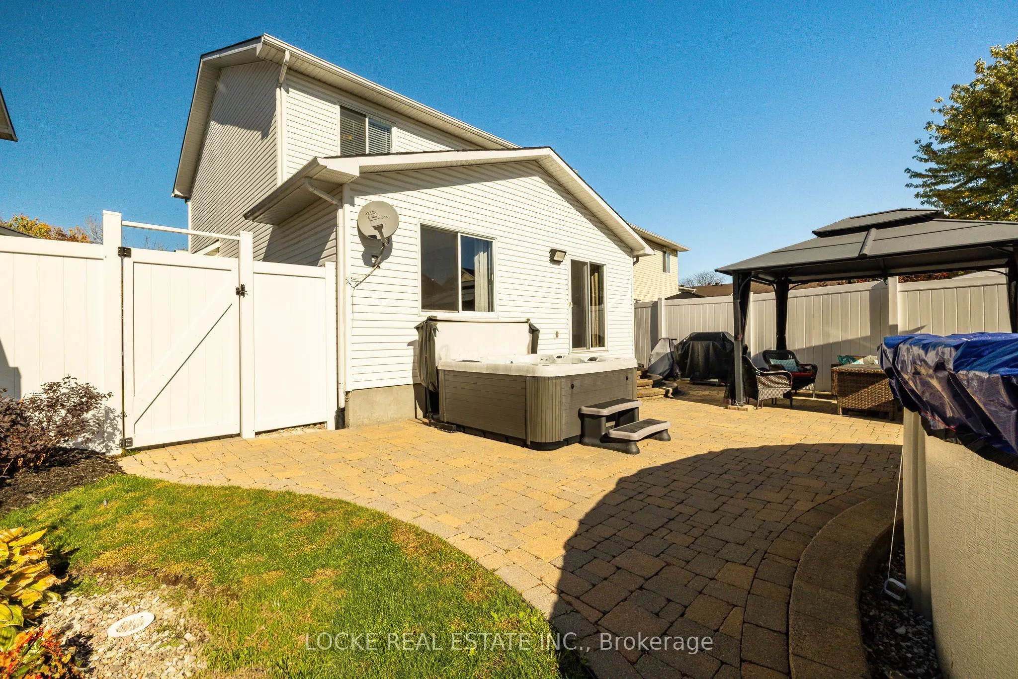 2174 Saturn Crescent