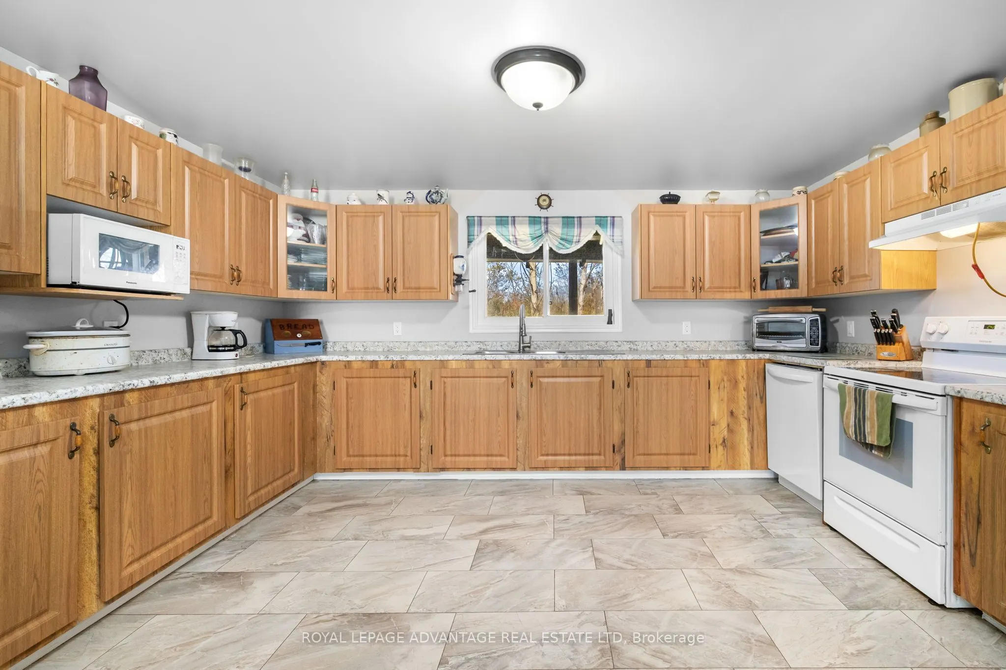3678 Highway 43 W Road