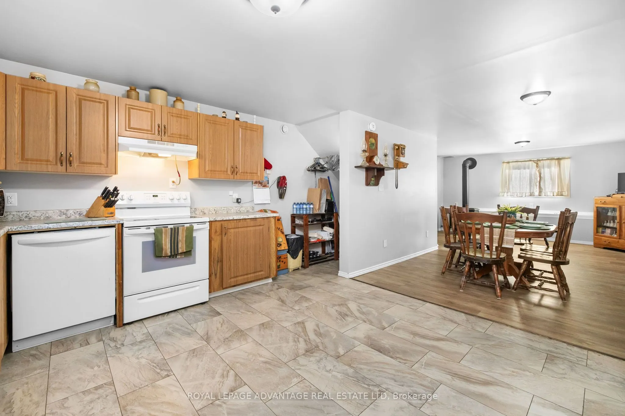 3678 Highway 43 W Road