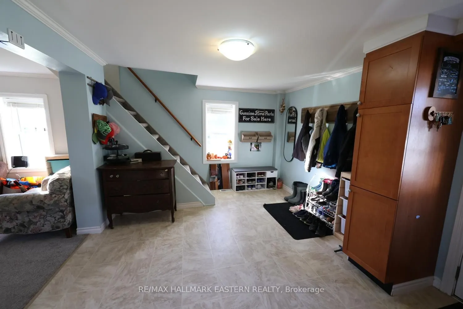 59 Ottawa Street E