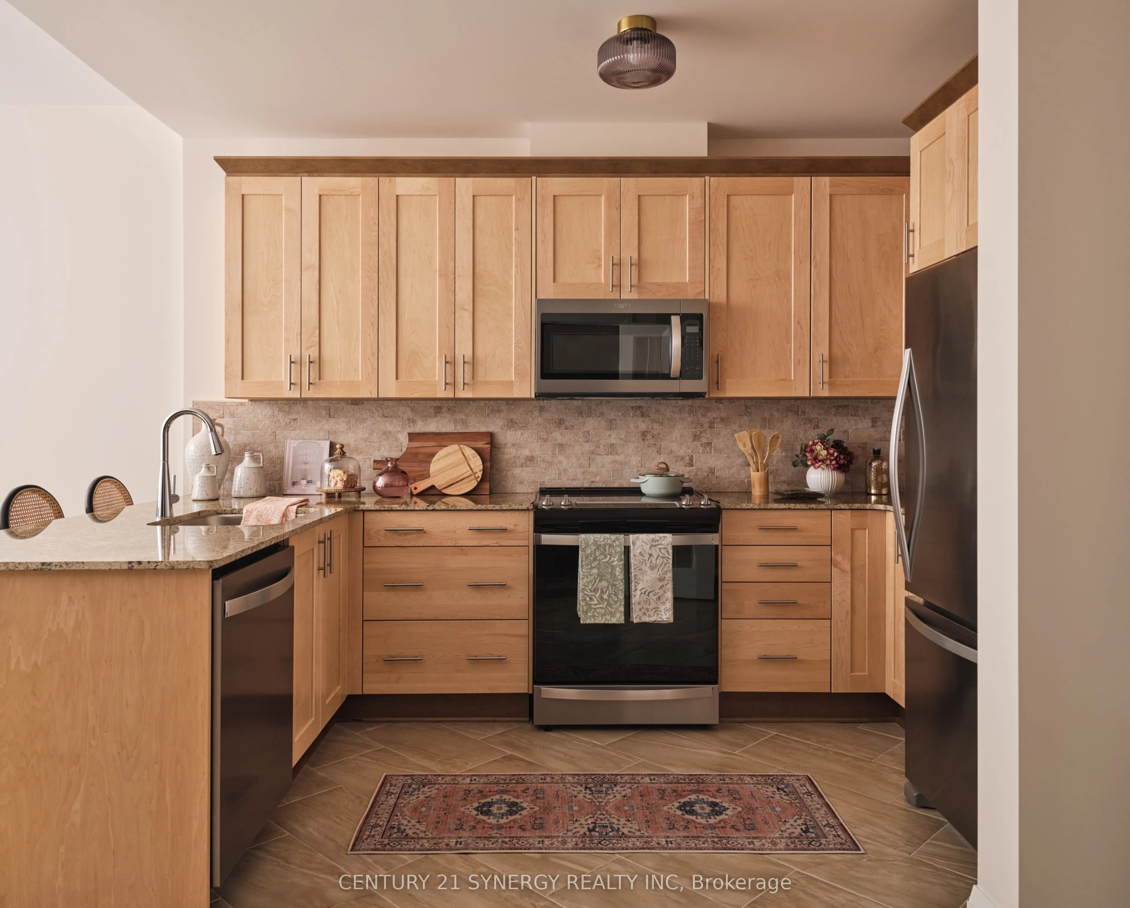 45 ELMSLEY Street #331