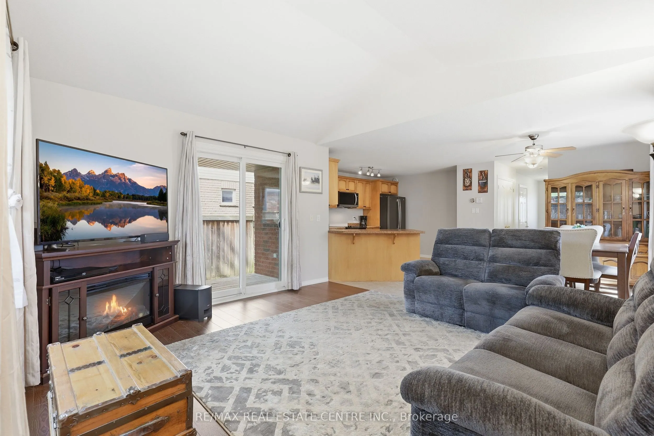 165 Silk Drive