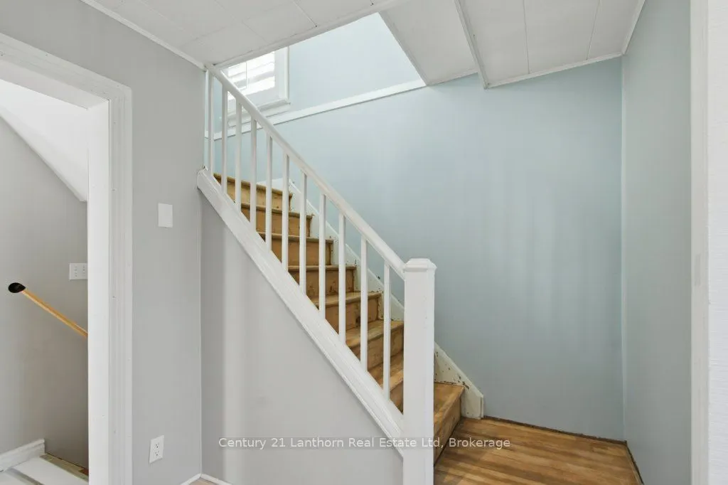 1 Clarke Boulevard