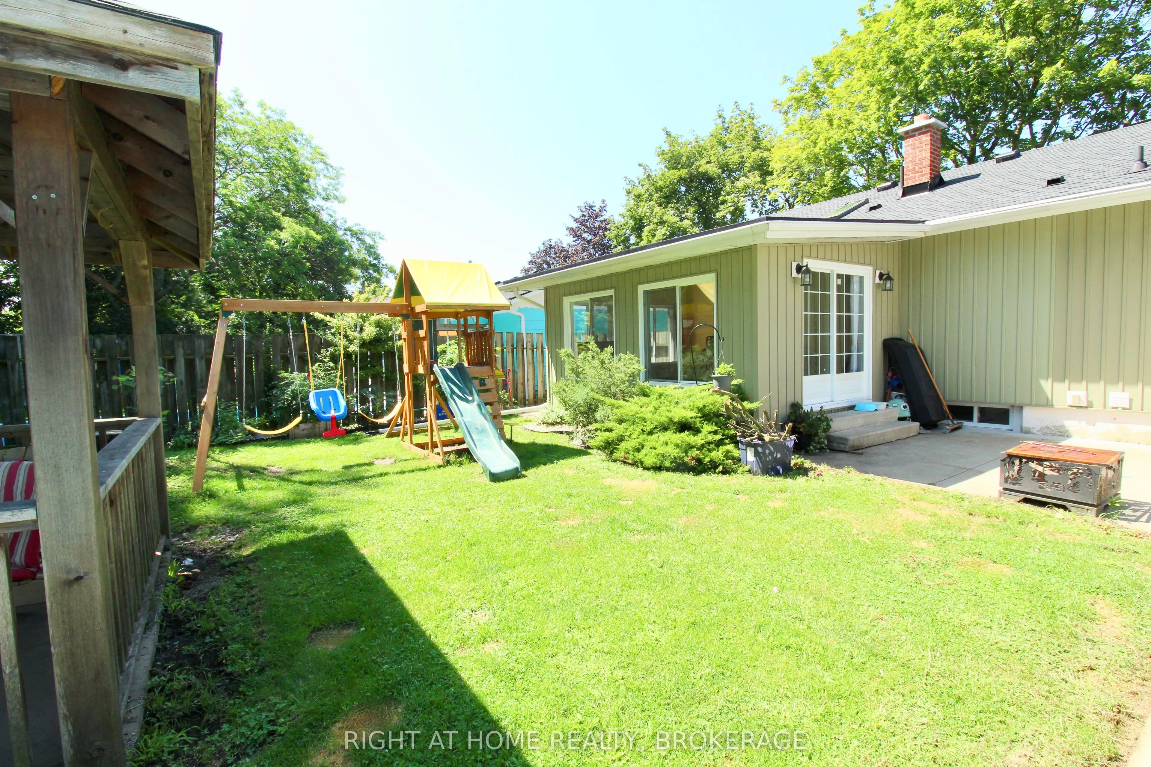 711 John Street