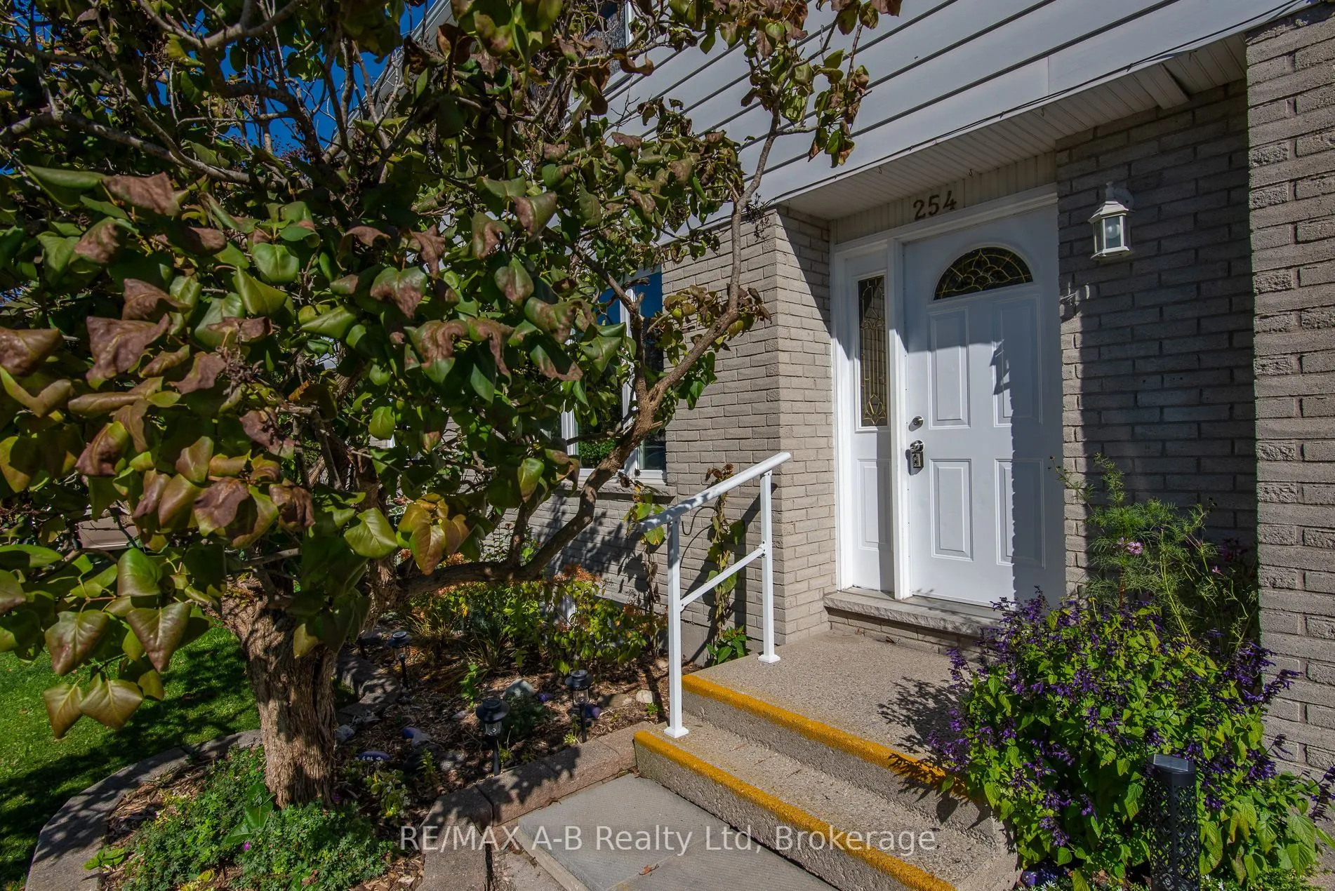 254 Louise Street