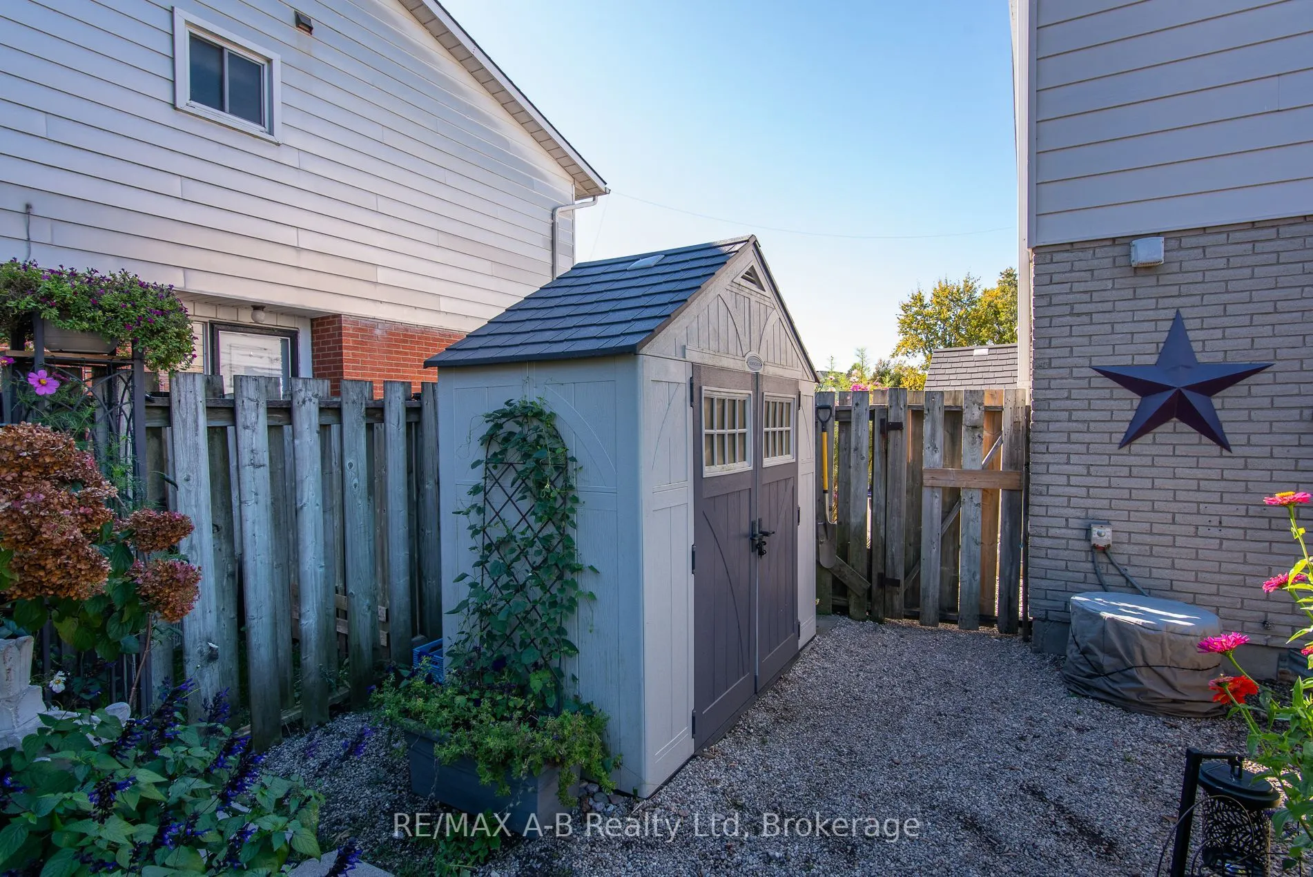254 Louise Street
