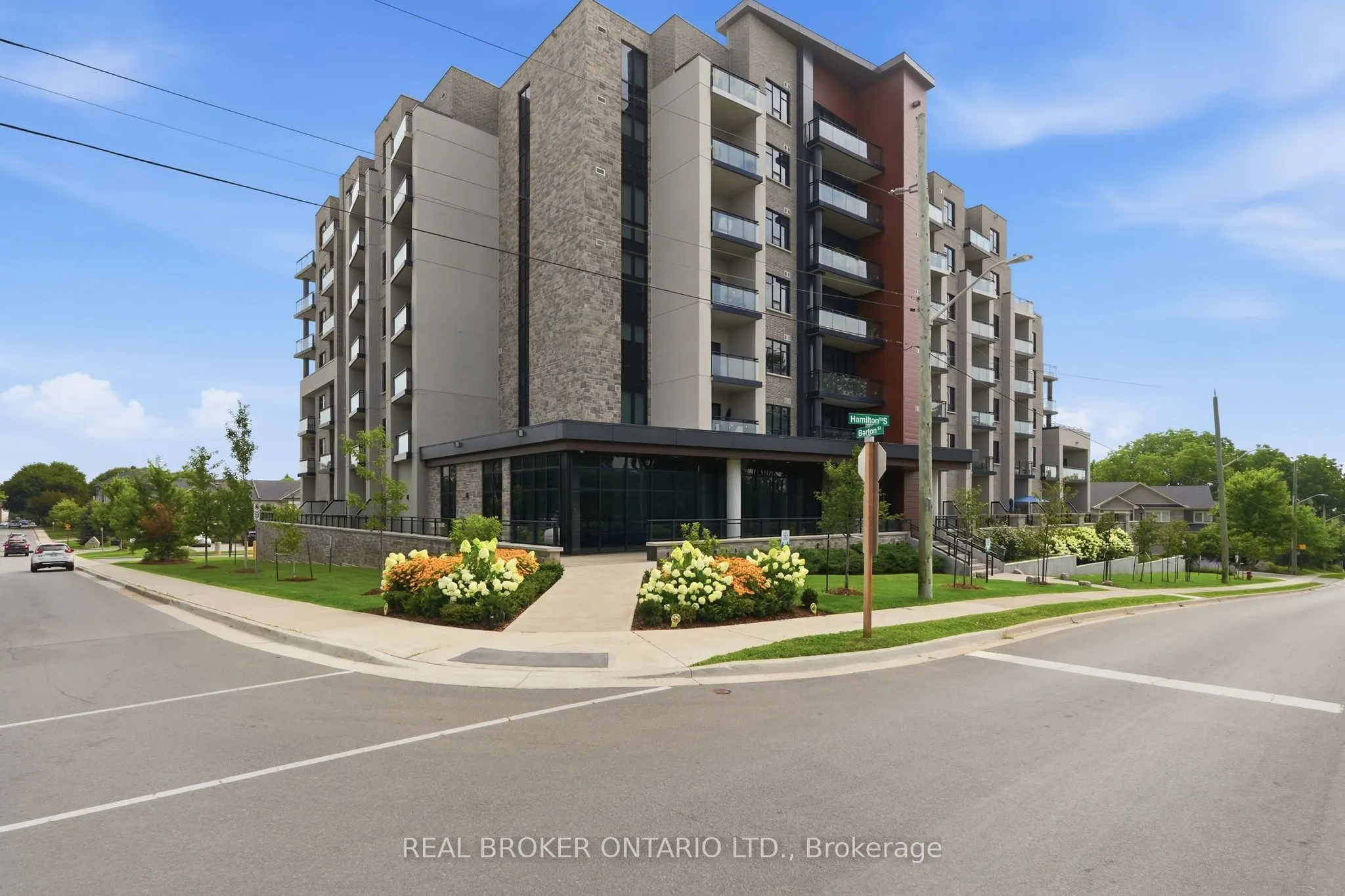 30 Hamilton Street S #101