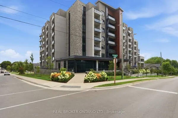30 Hamilton Street S #101