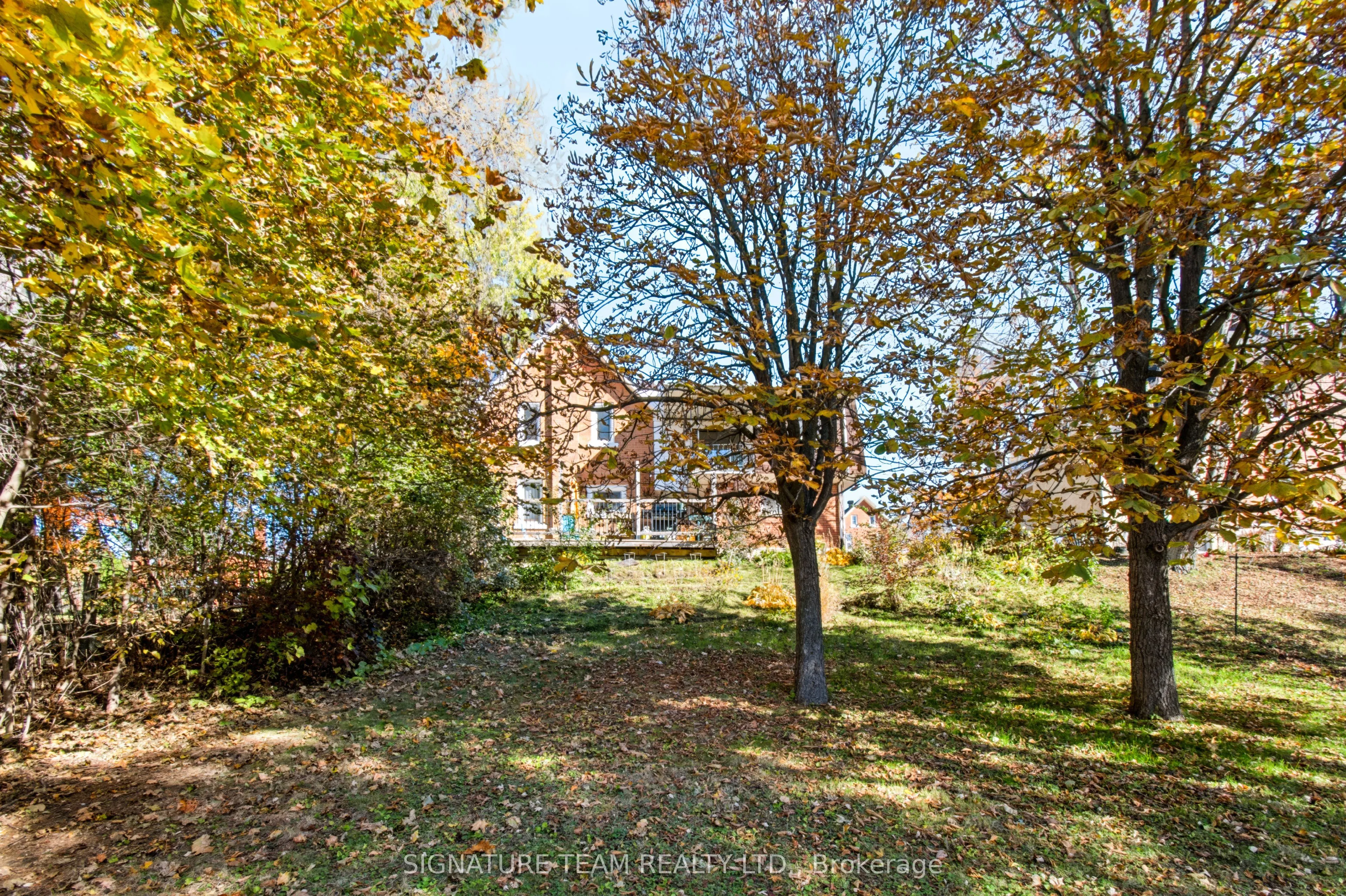 376 Centre Street
