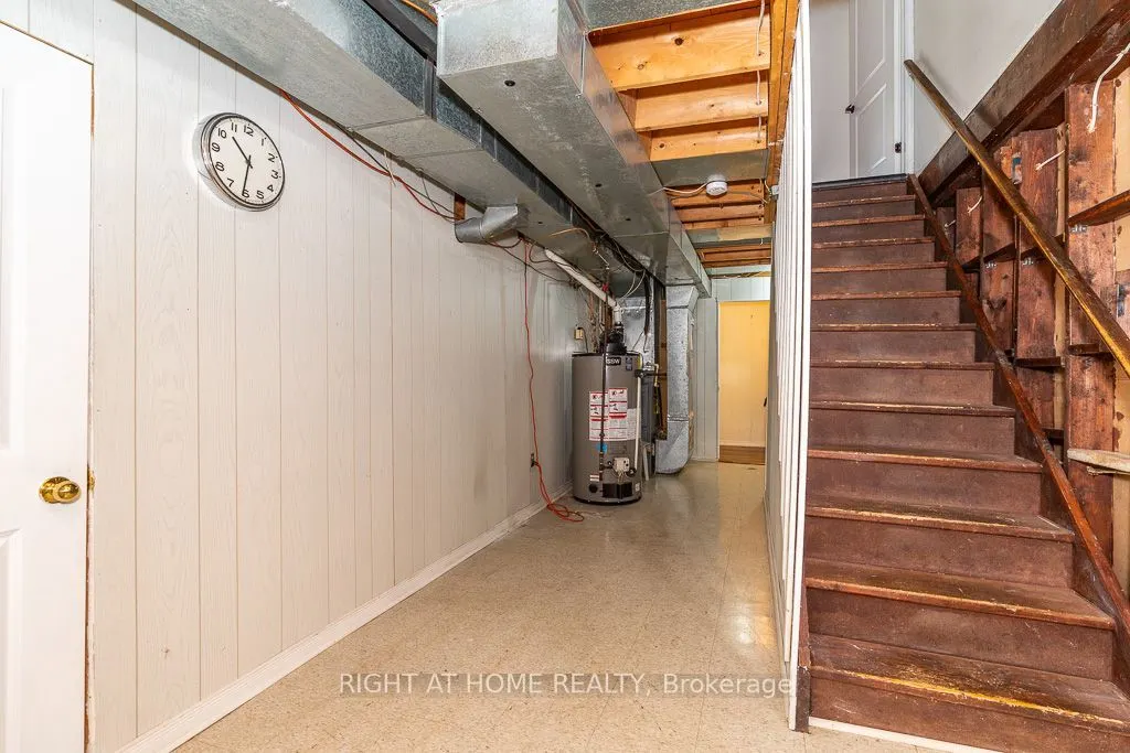468 Dewitt Road