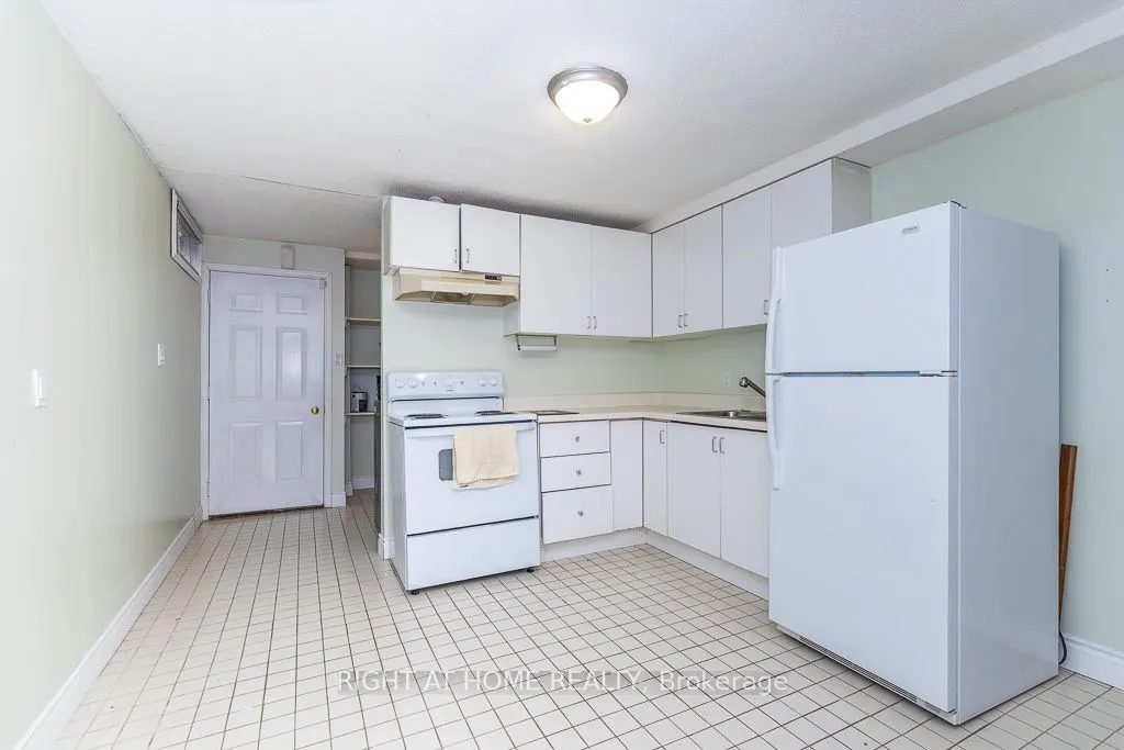 468 Dewitt Road