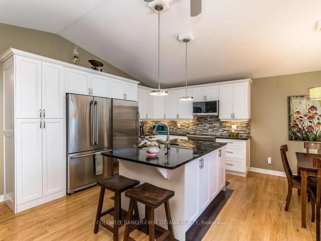 57 Amberlakes Drive