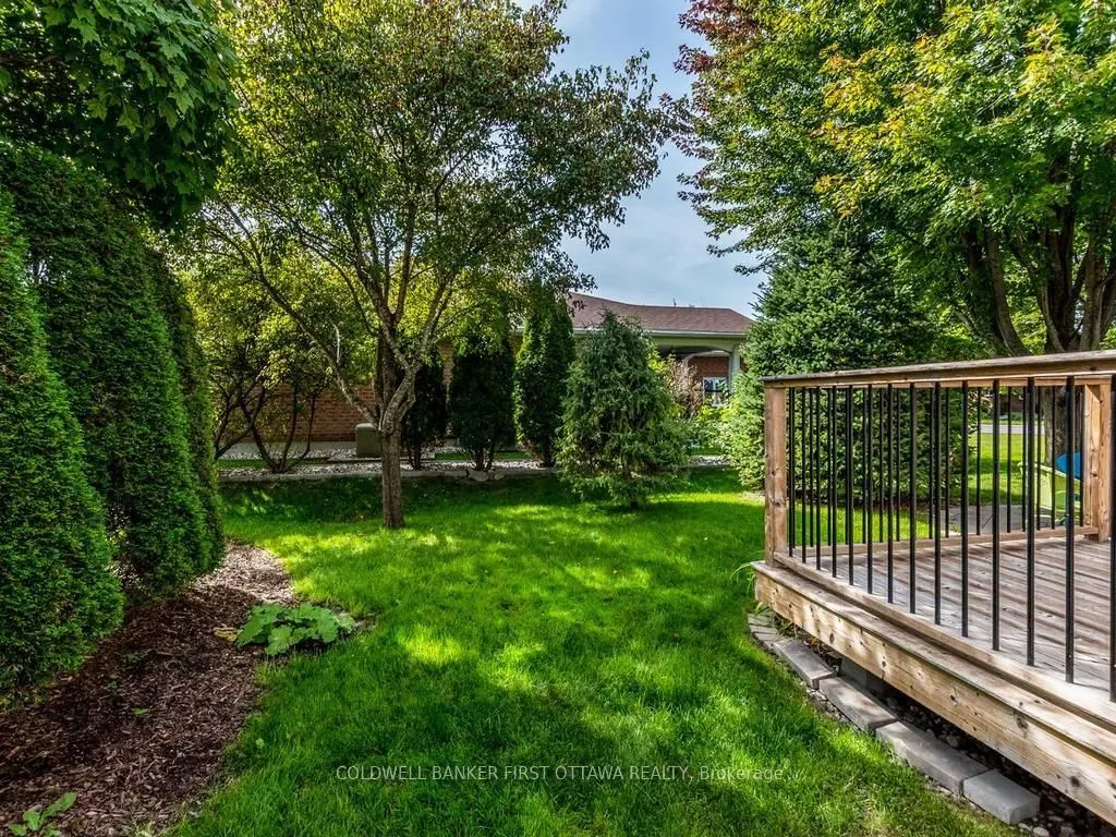 57 Amberlakes Drive