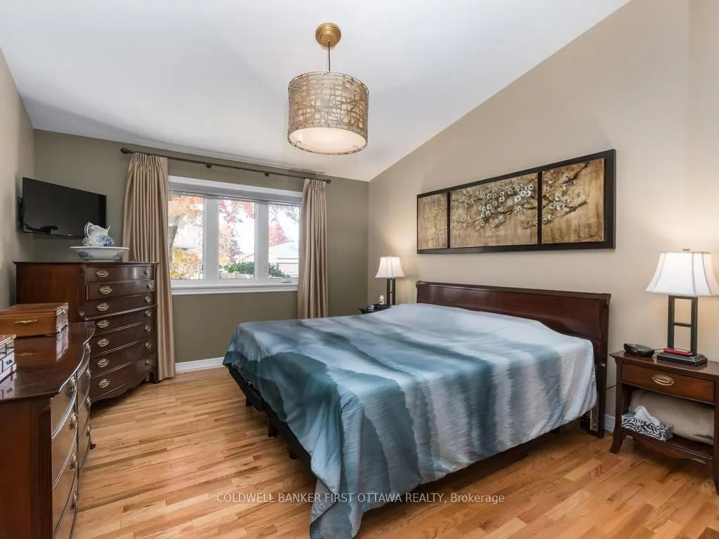 57 Amberlakes Drive
