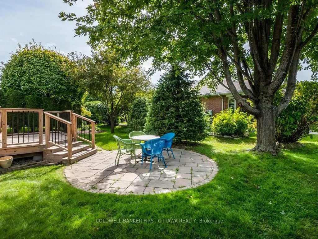 57 Amberlakes Drive