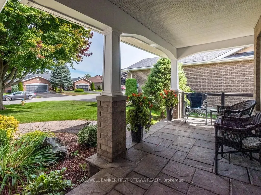 57 Amberlakes Drive
