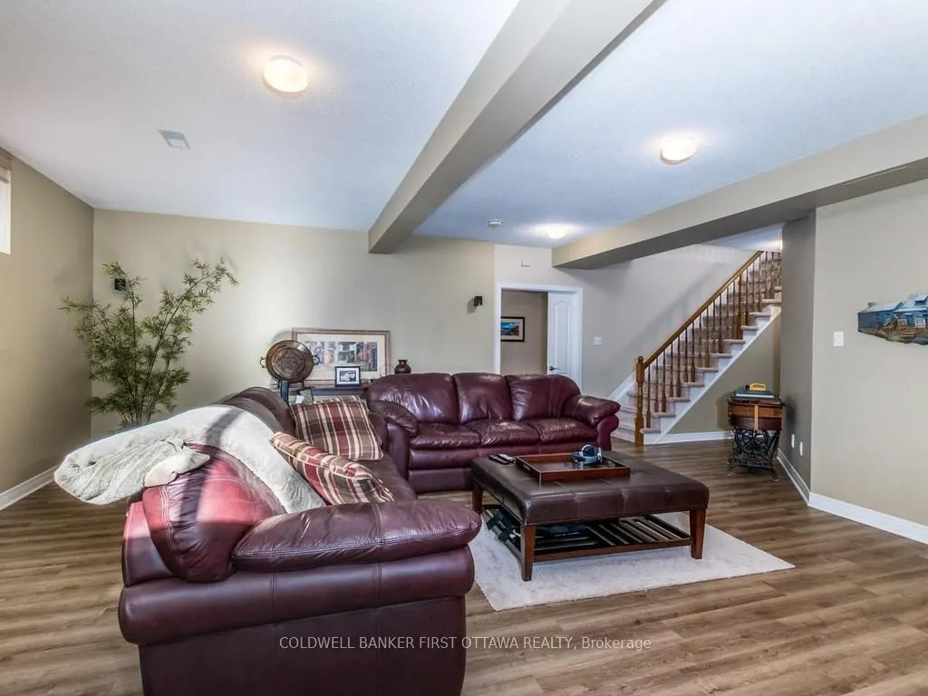 57 Amberlakes Drive