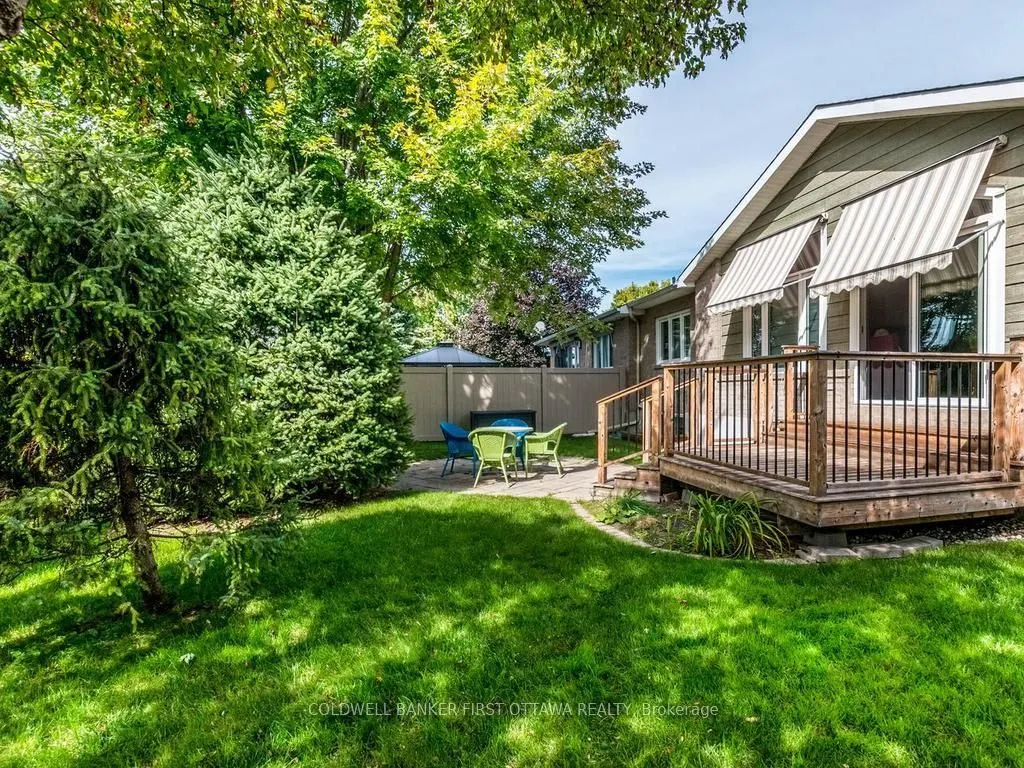 57 Amberlakes Drive