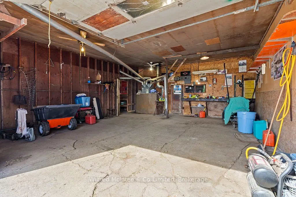 242287 16 Concession