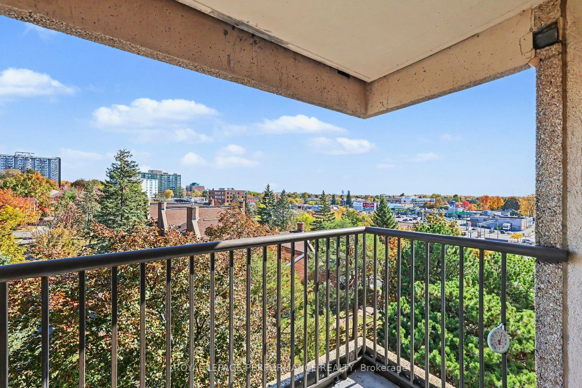 545 St Laurent Boulevard #507