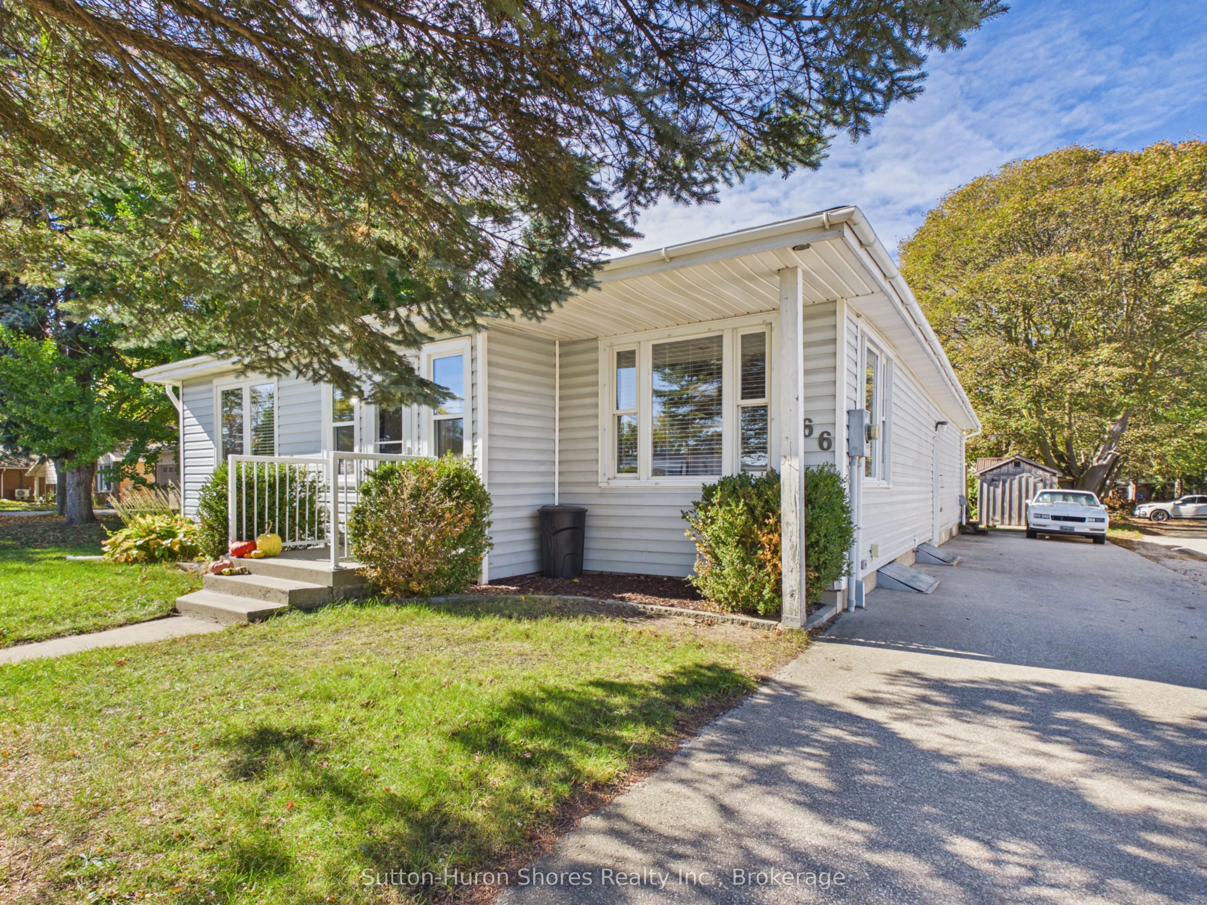 366 Goderich Street