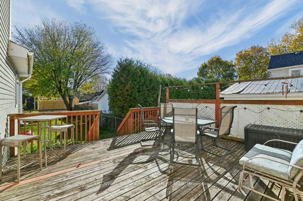 49 Lakeshore Drive
