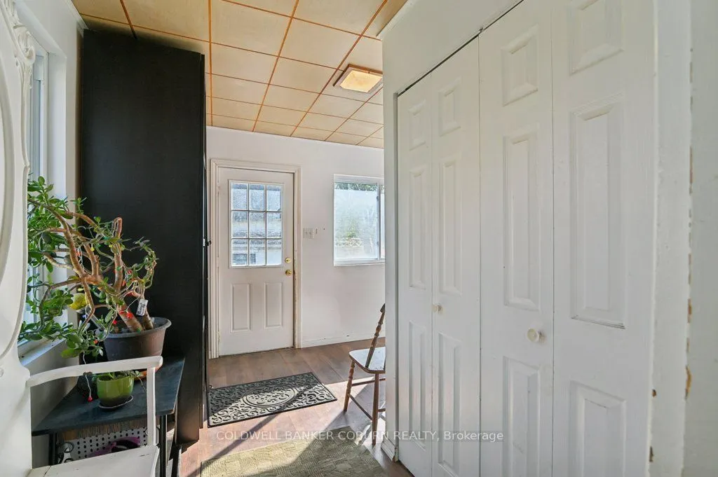 49 Lakeshore Drive