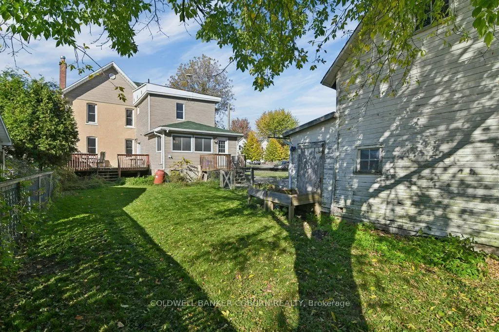 49 Lakeshore Drive