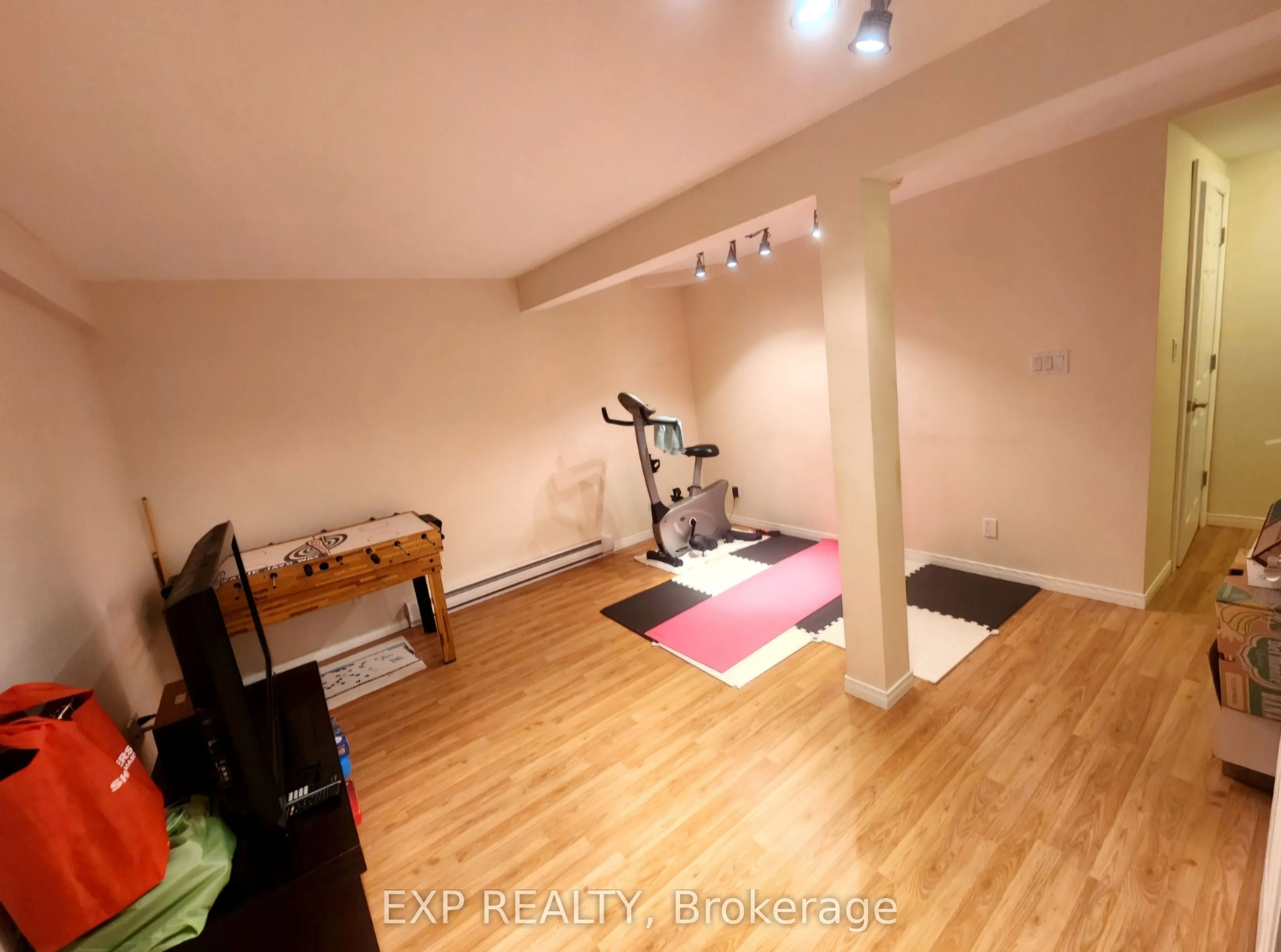 38 Elma Street #27