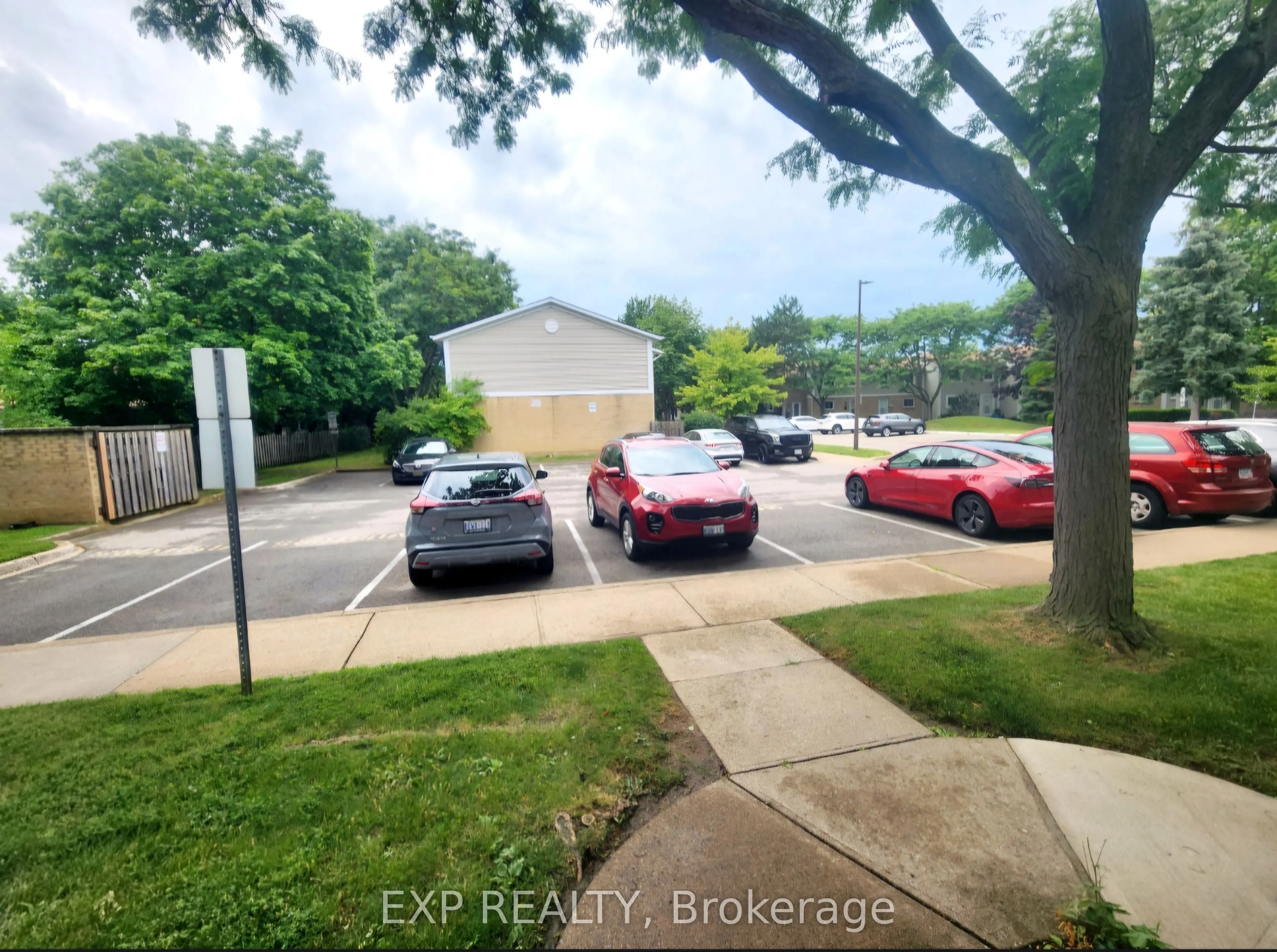 38 Elma Street #27