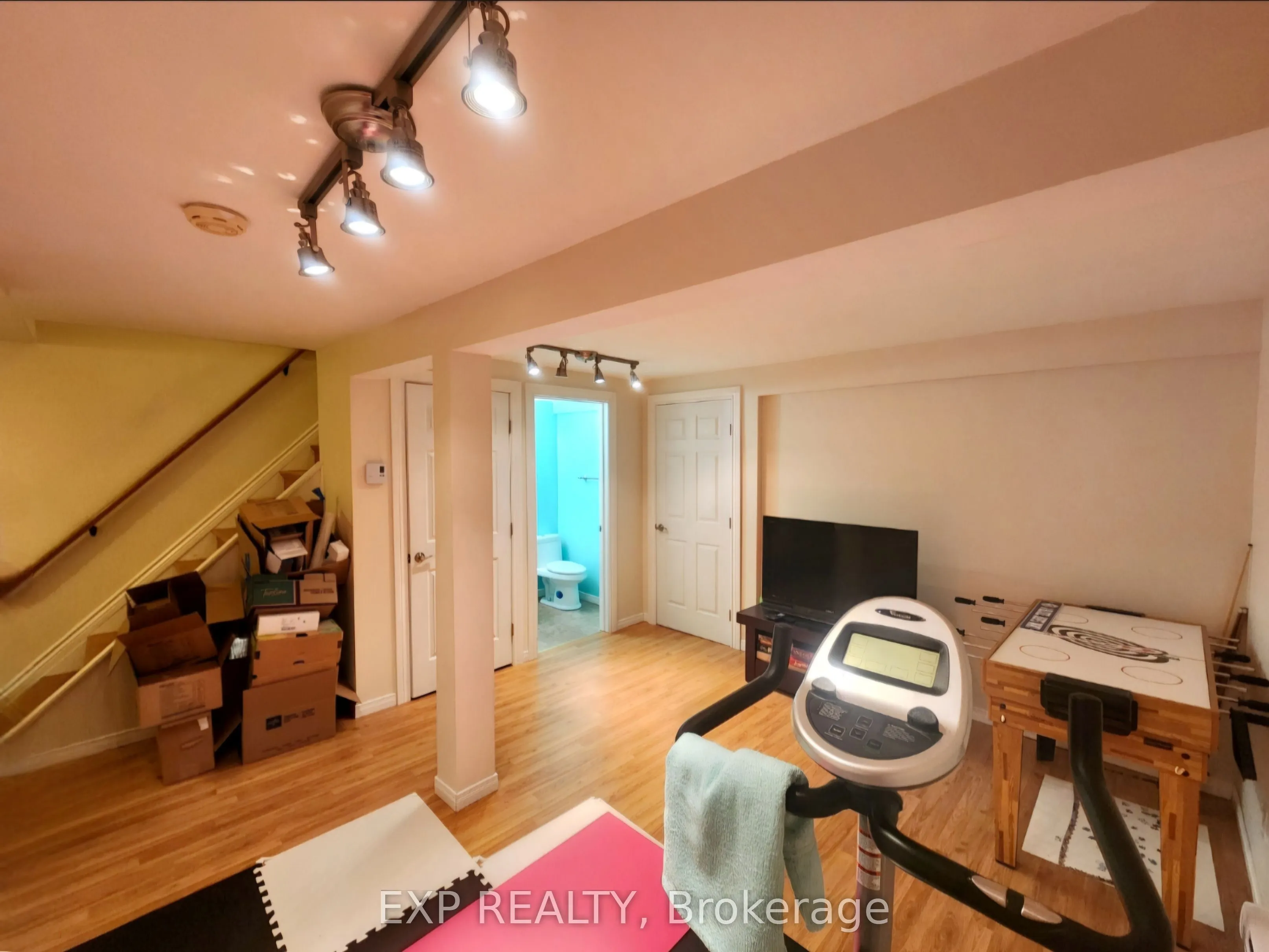 38 Elma Street #27
