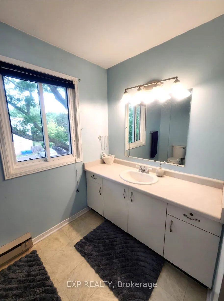 38 Elma Street #27