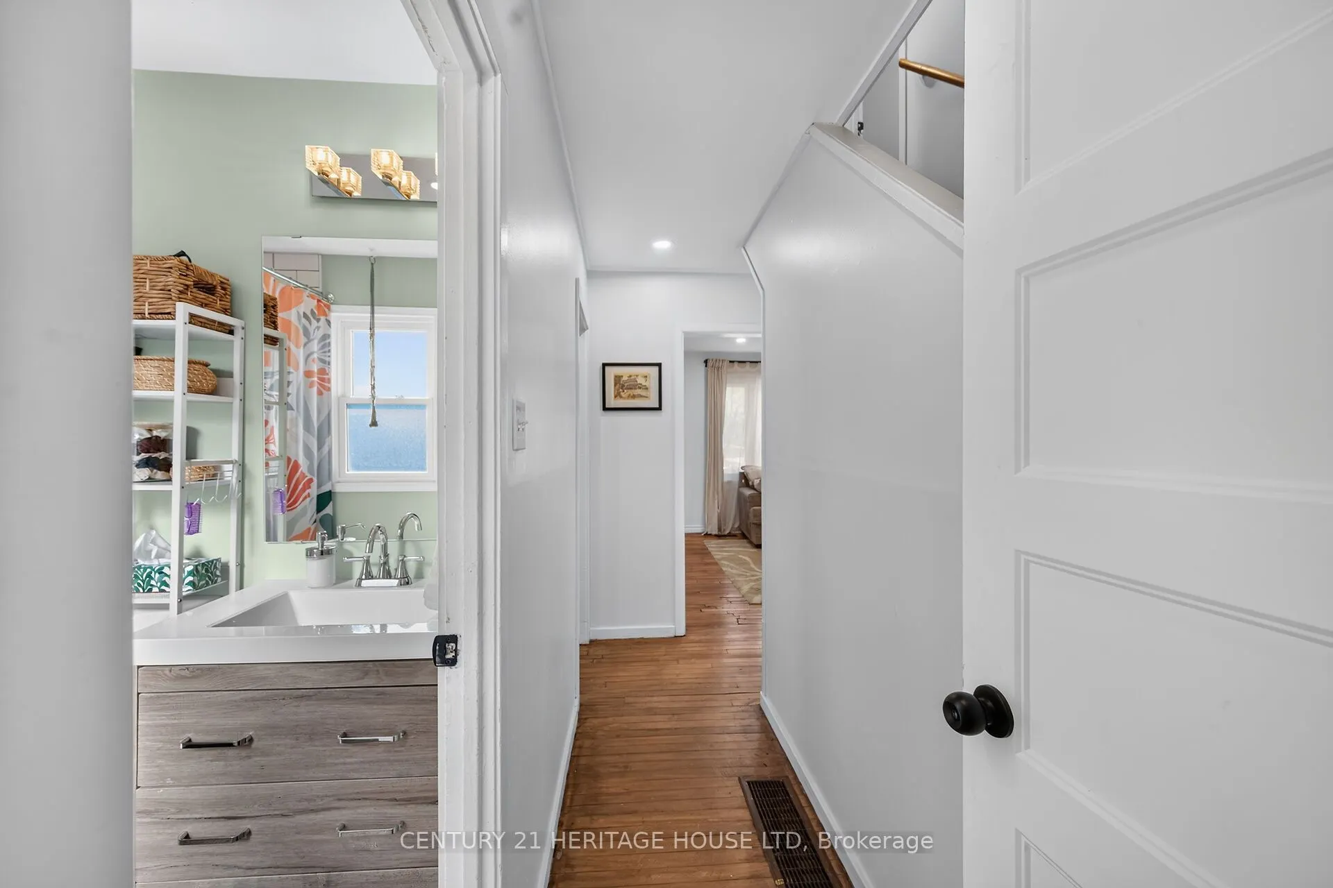 112 Wilkes Street
