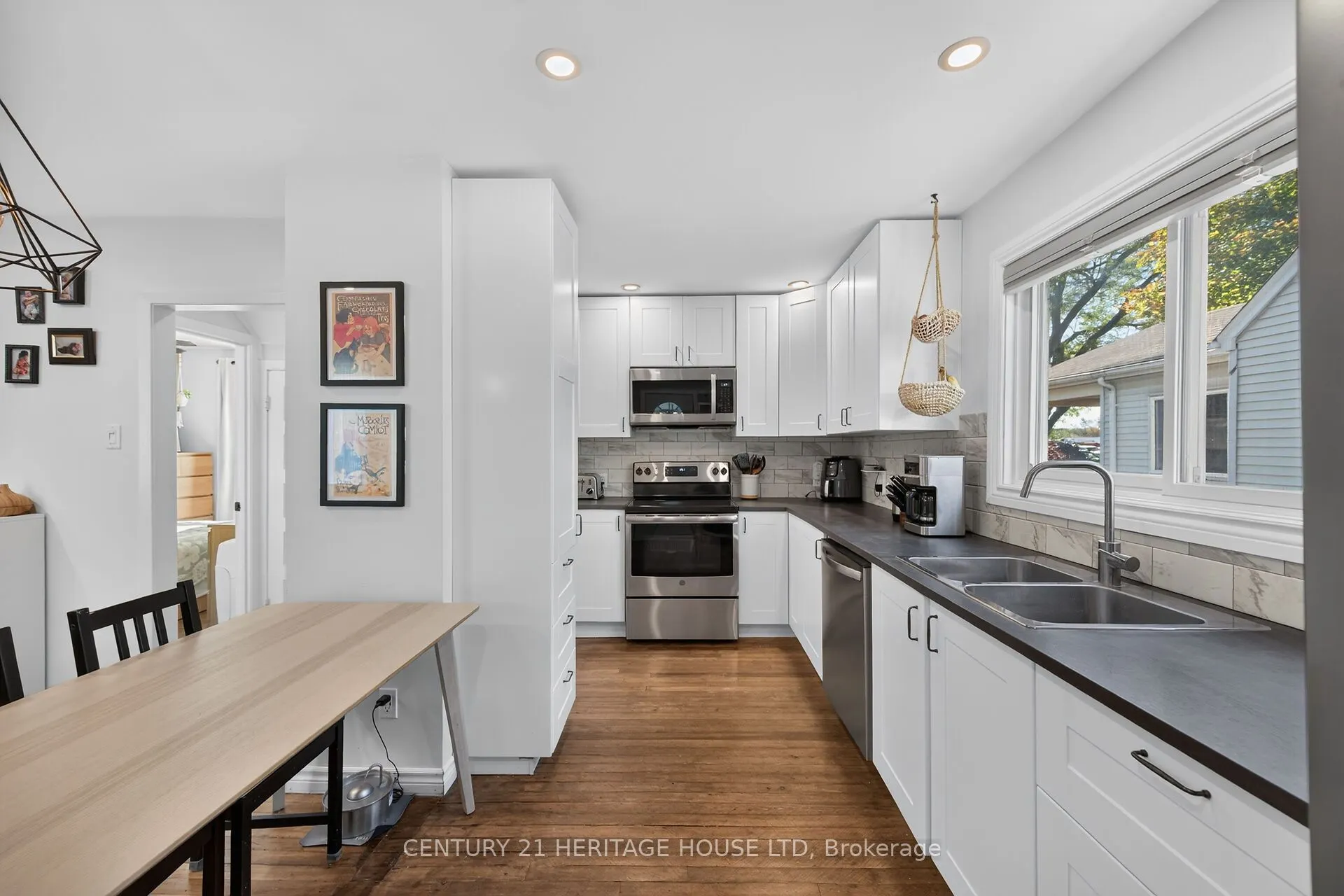 112 Wilkes Street