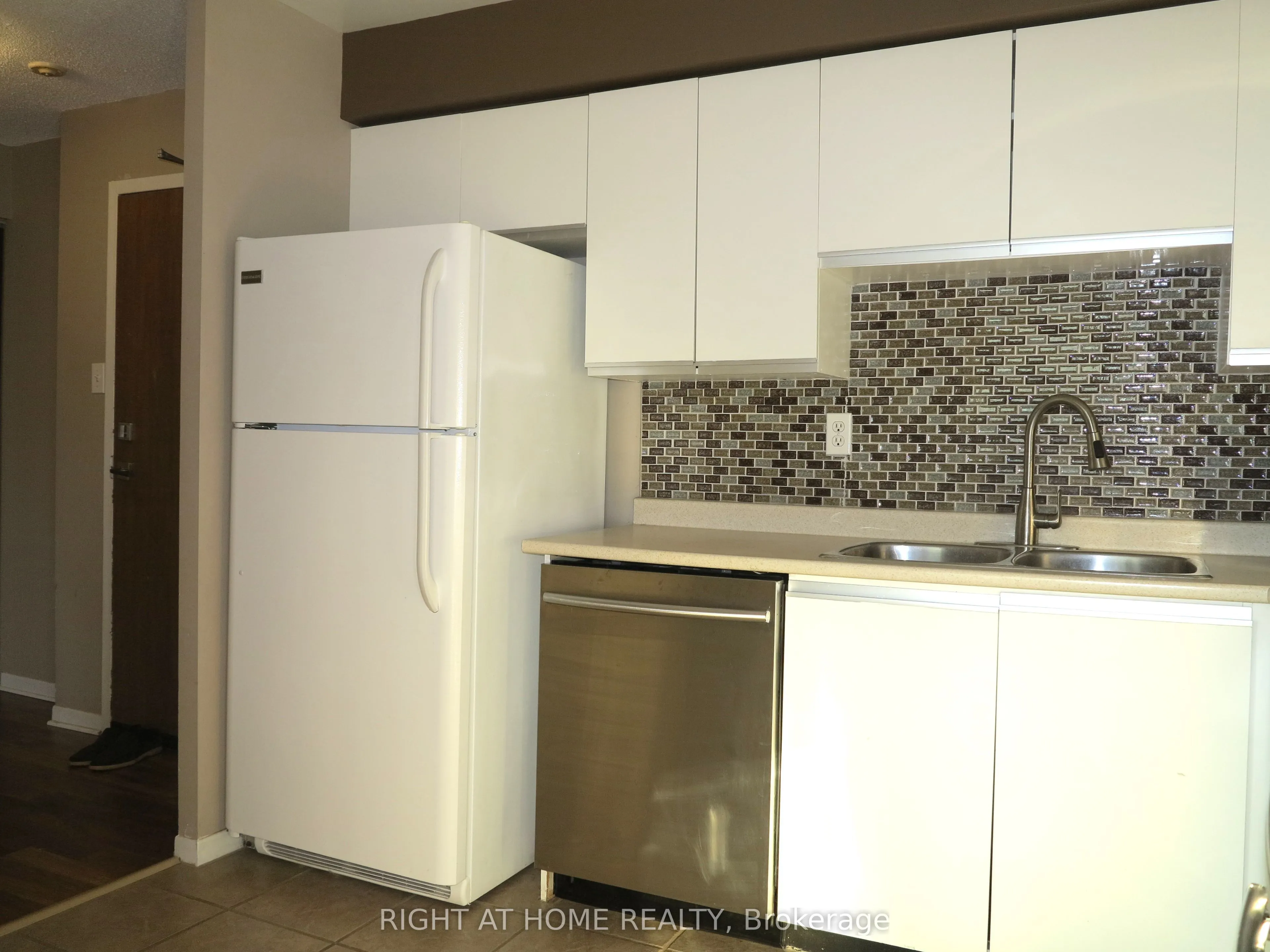 127 Belmont Drive #610