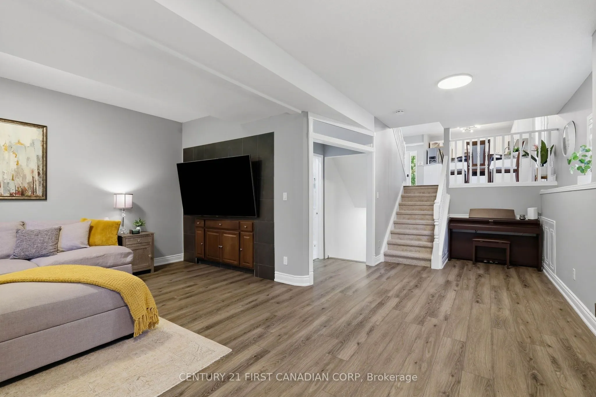 546 Talltree Crescent