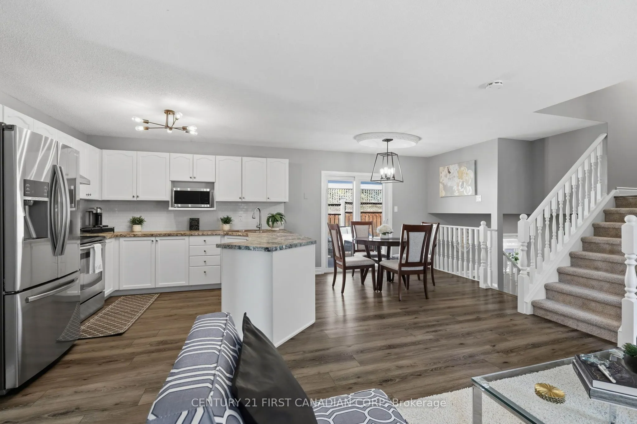 546 Talltree Crescent