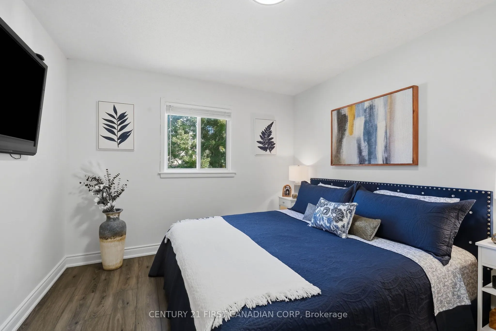 546 Talltree Crescent