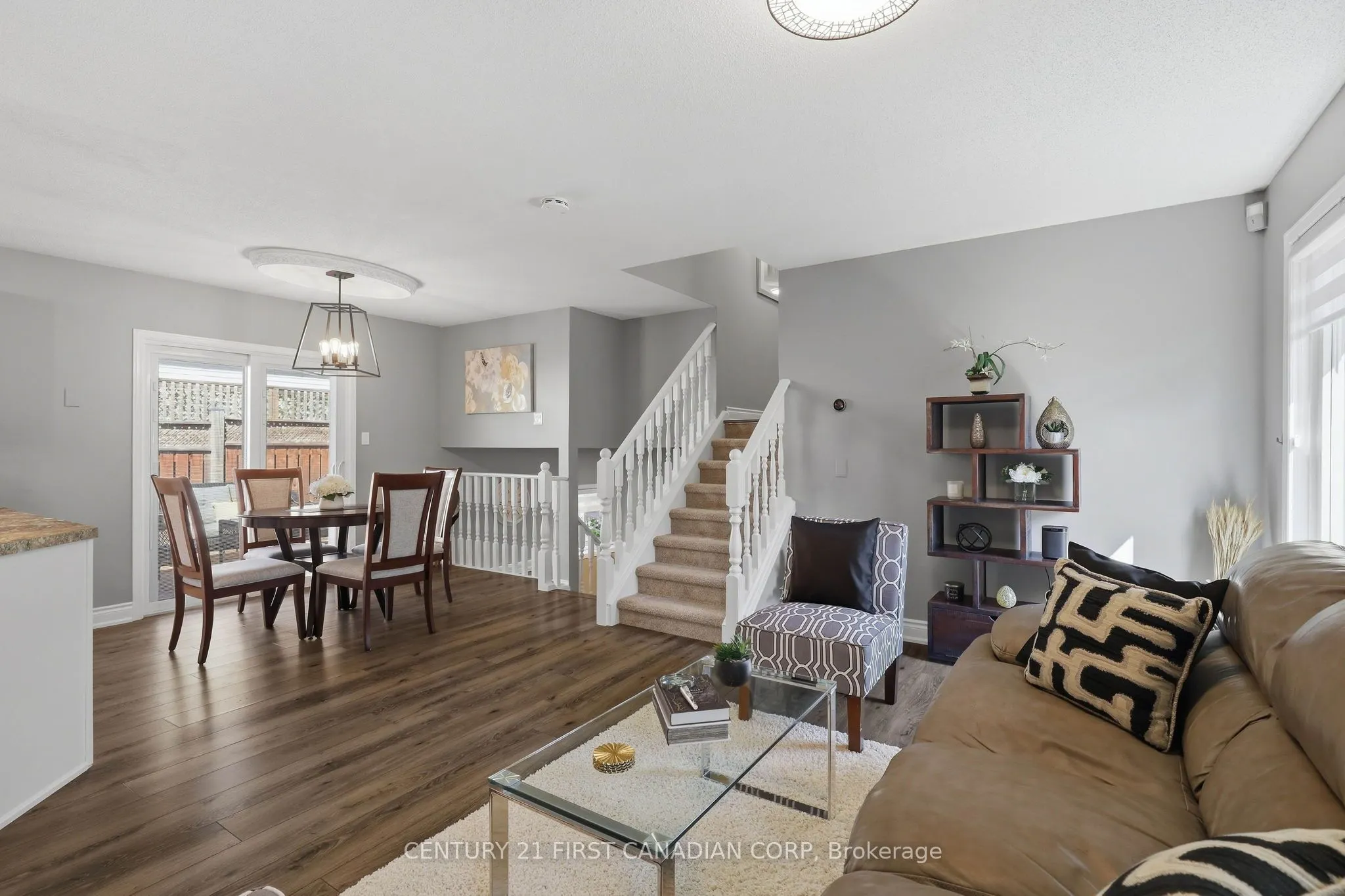 546 Talltree Crescent