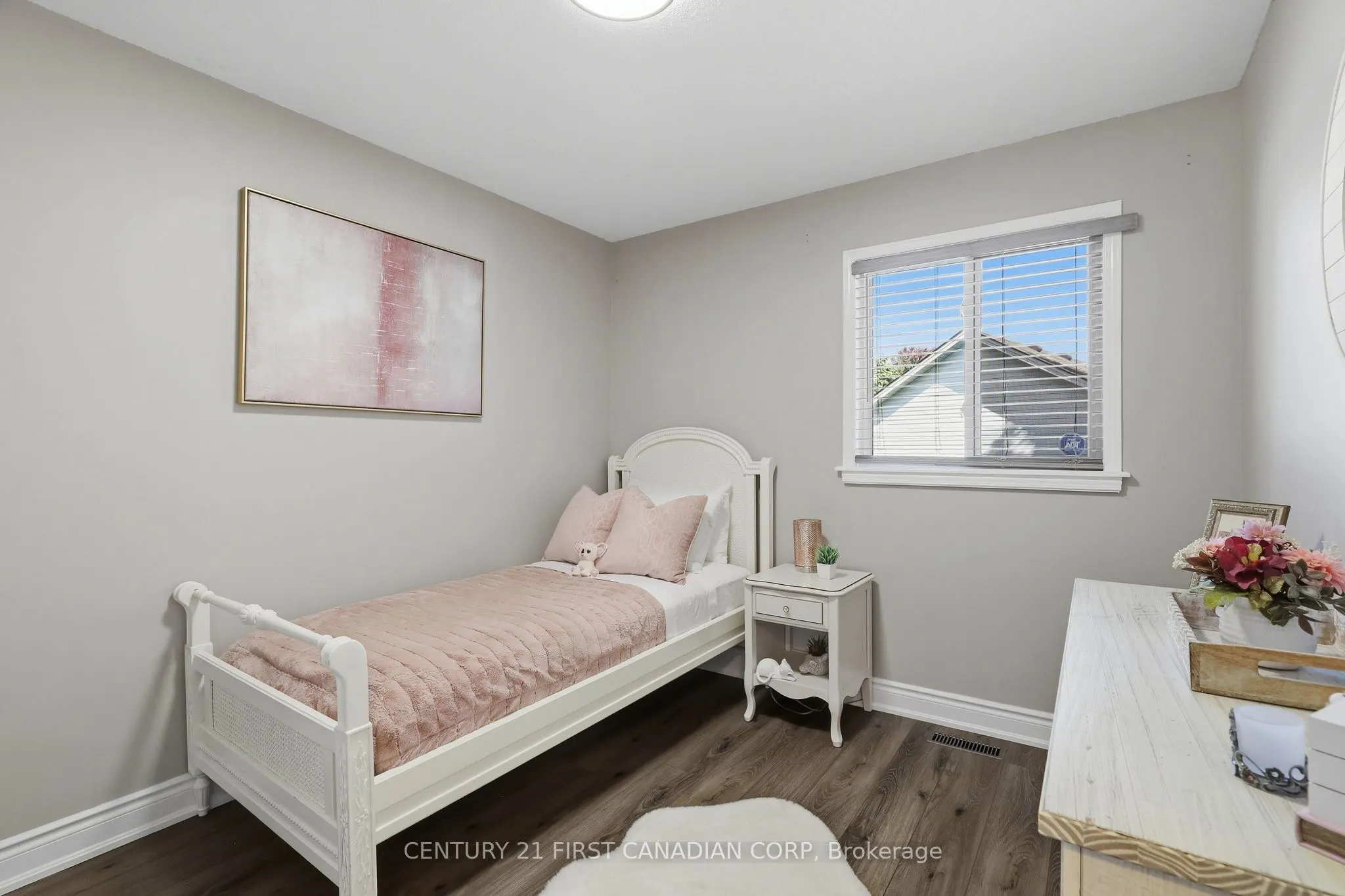 546 Talltree Crescent
