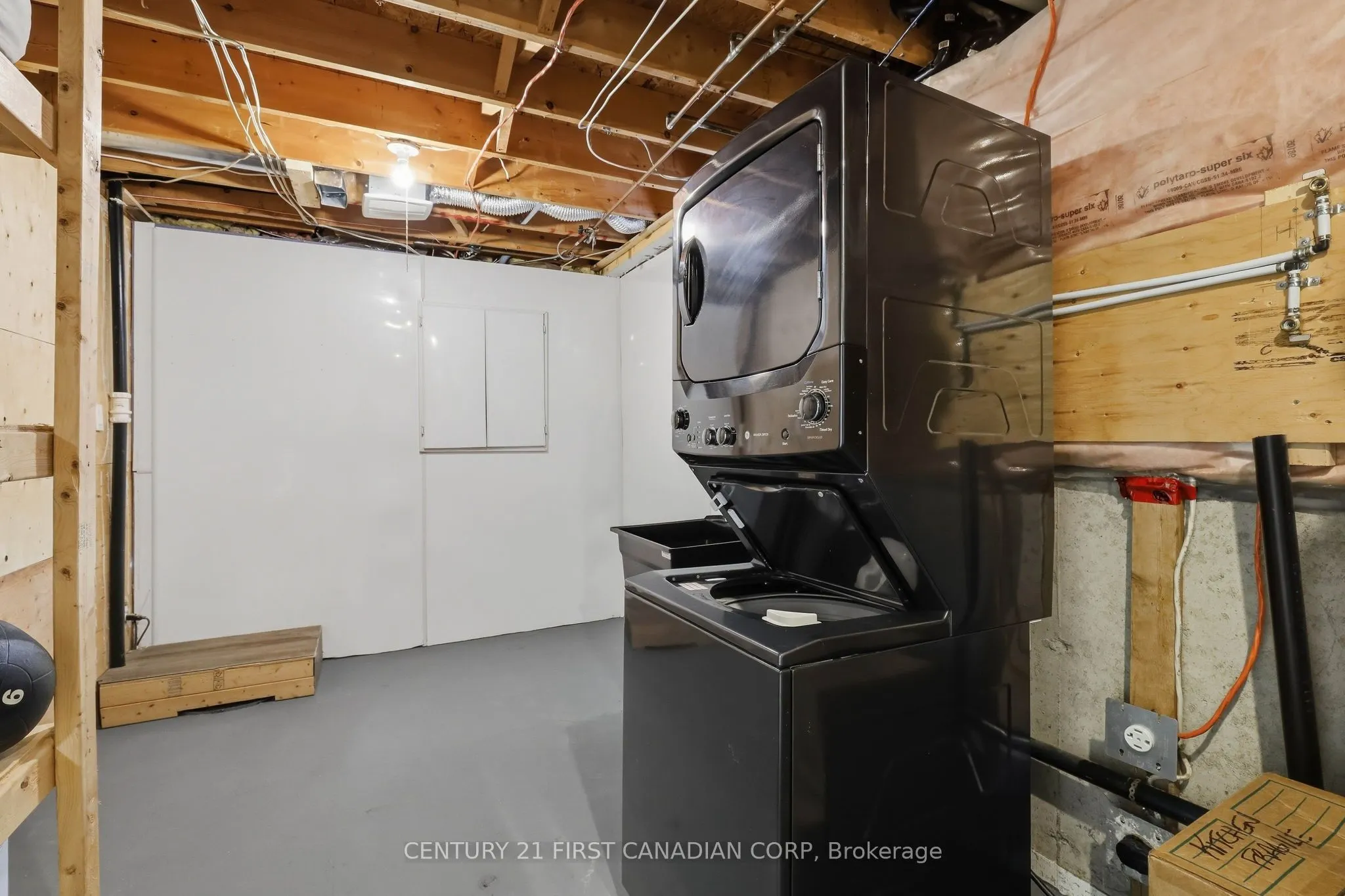 546 Talltree Crescent