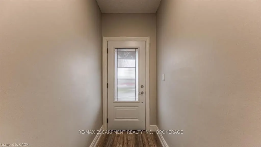 32 Lloyd Street #1