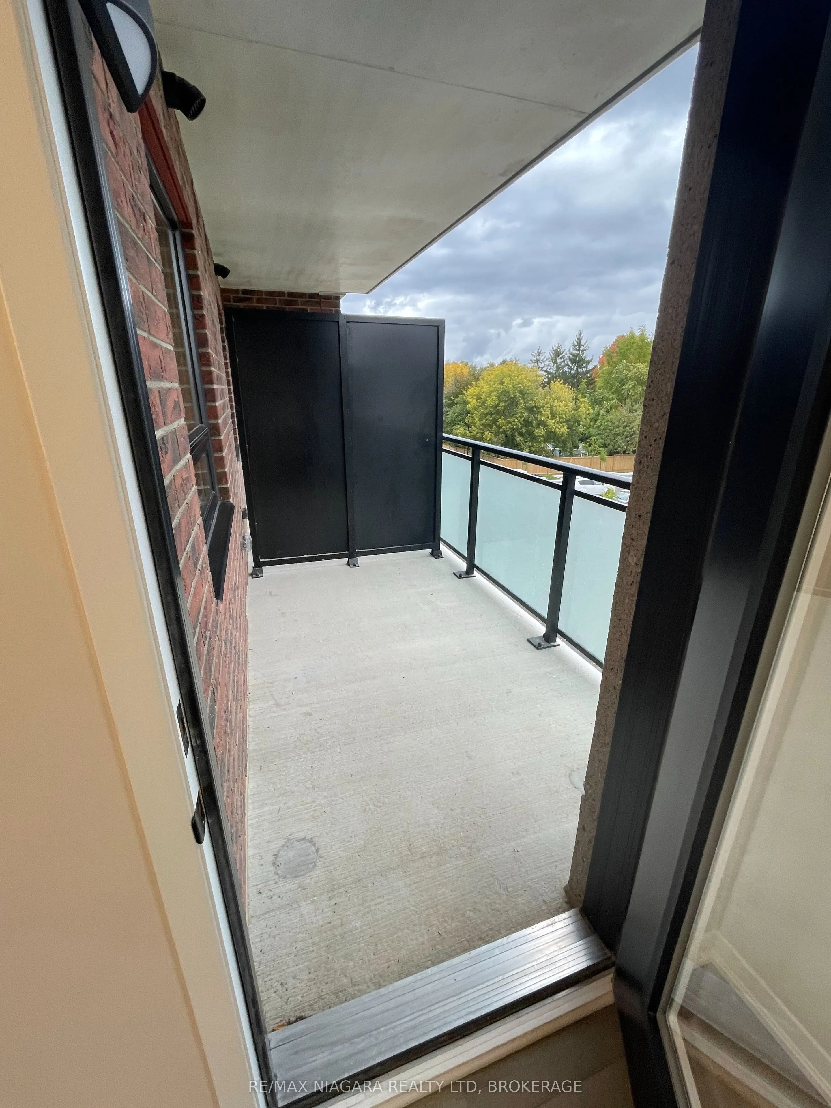 3998 Victoria Avenue #301