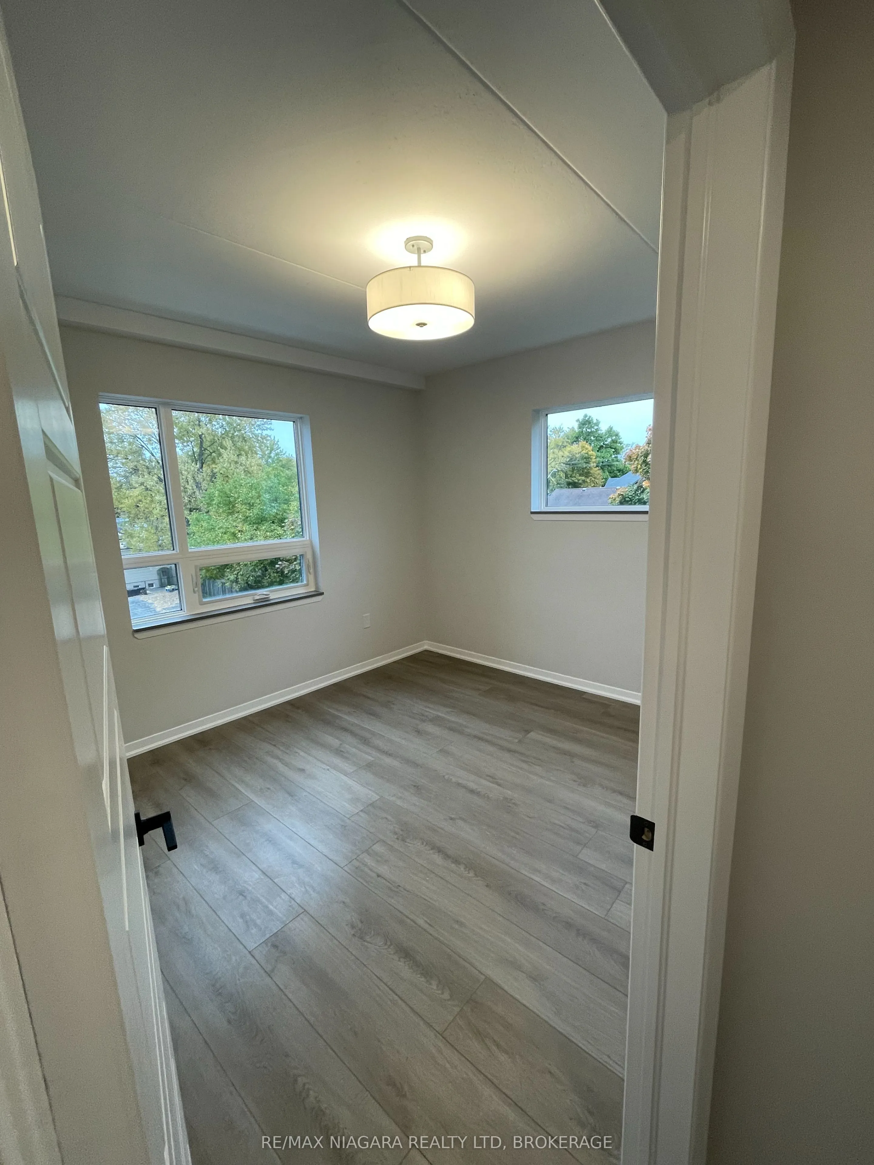 3998 Victoria Avenue #301