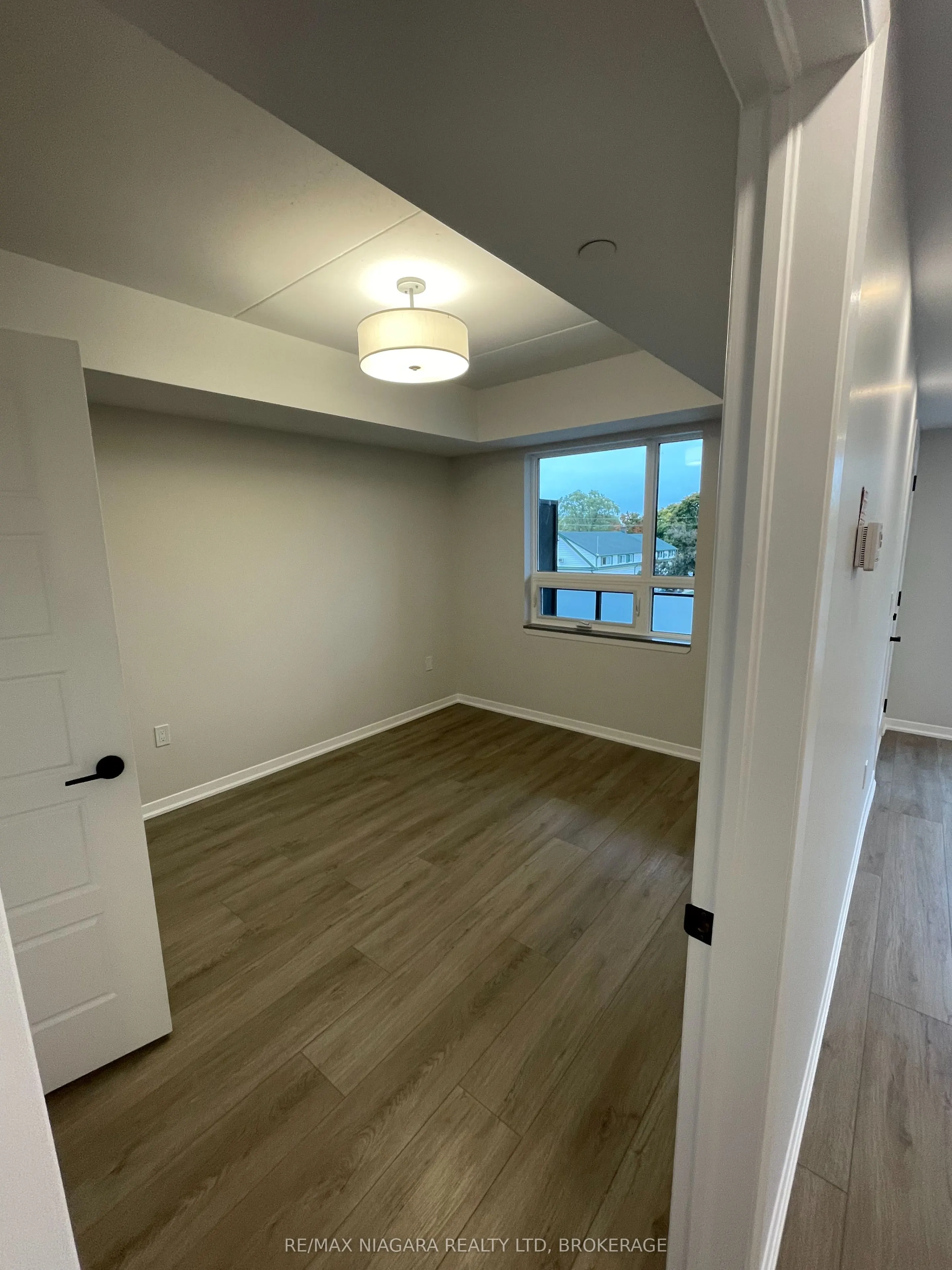 3998 Victoria Avenue #301