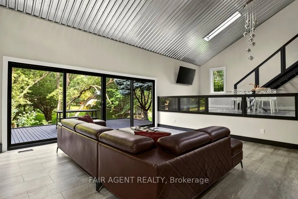 5 Firelane 14b Road